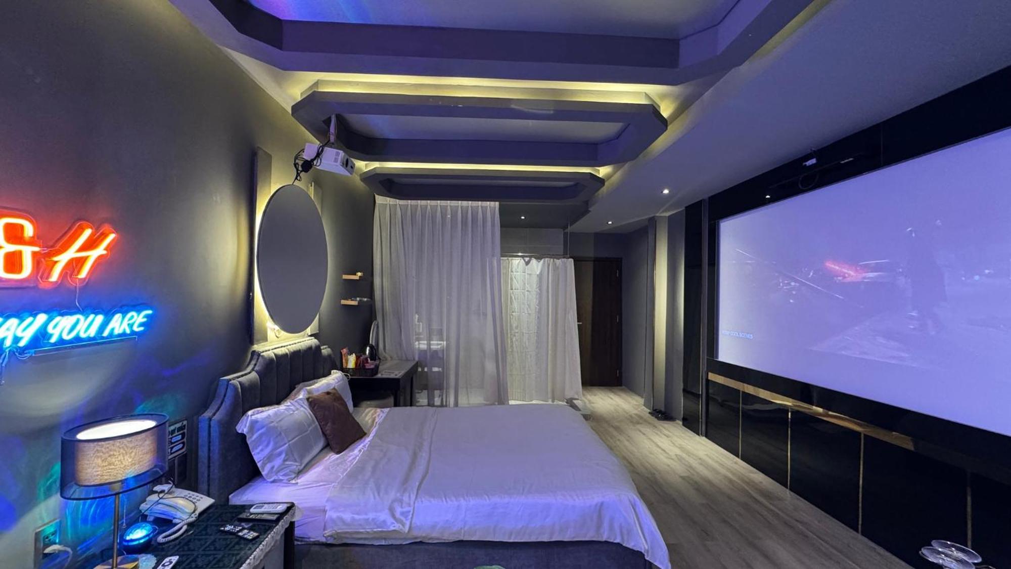 M&H Cinema Hotel Ho Si Minh-város Kültér fotó